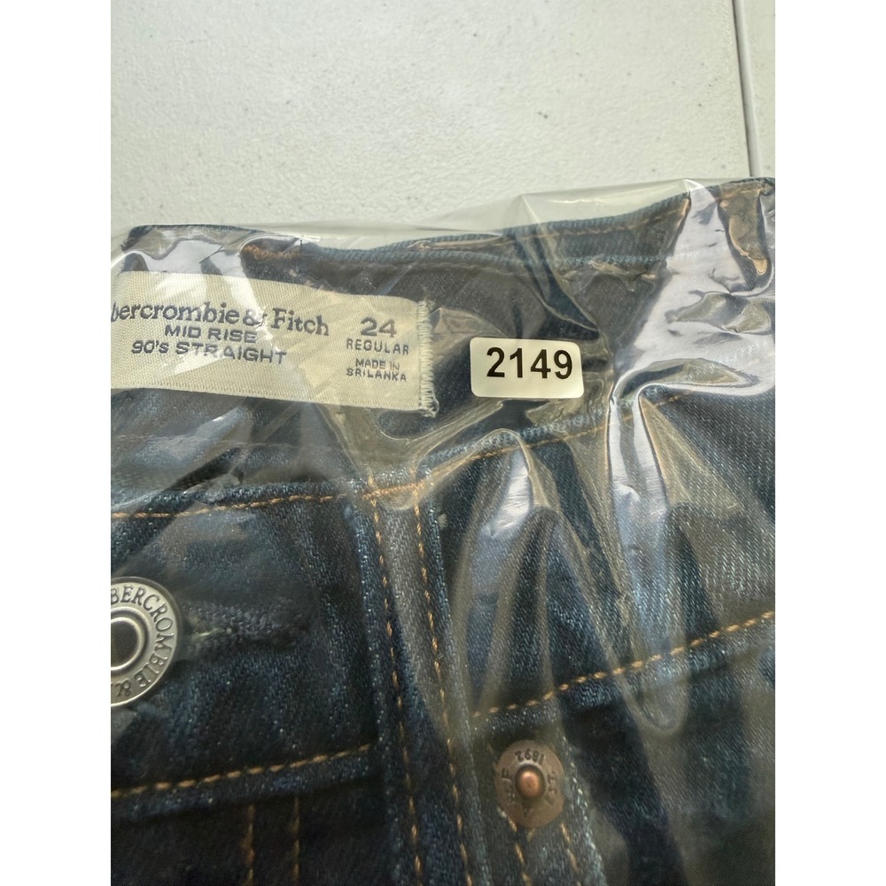 Abercrombie & Fitch Mid Rise 90s Straight Jeans Dark Wash Size 24 Regular - Picture 8 of 8